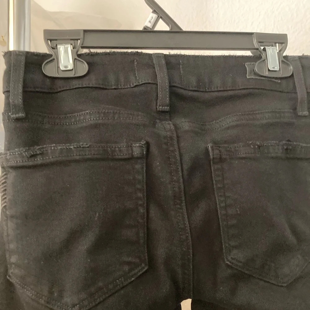 PAIGE Verdugo Crop Skinny Distressed Black Jeans Size 24 - Picture 10 of 11